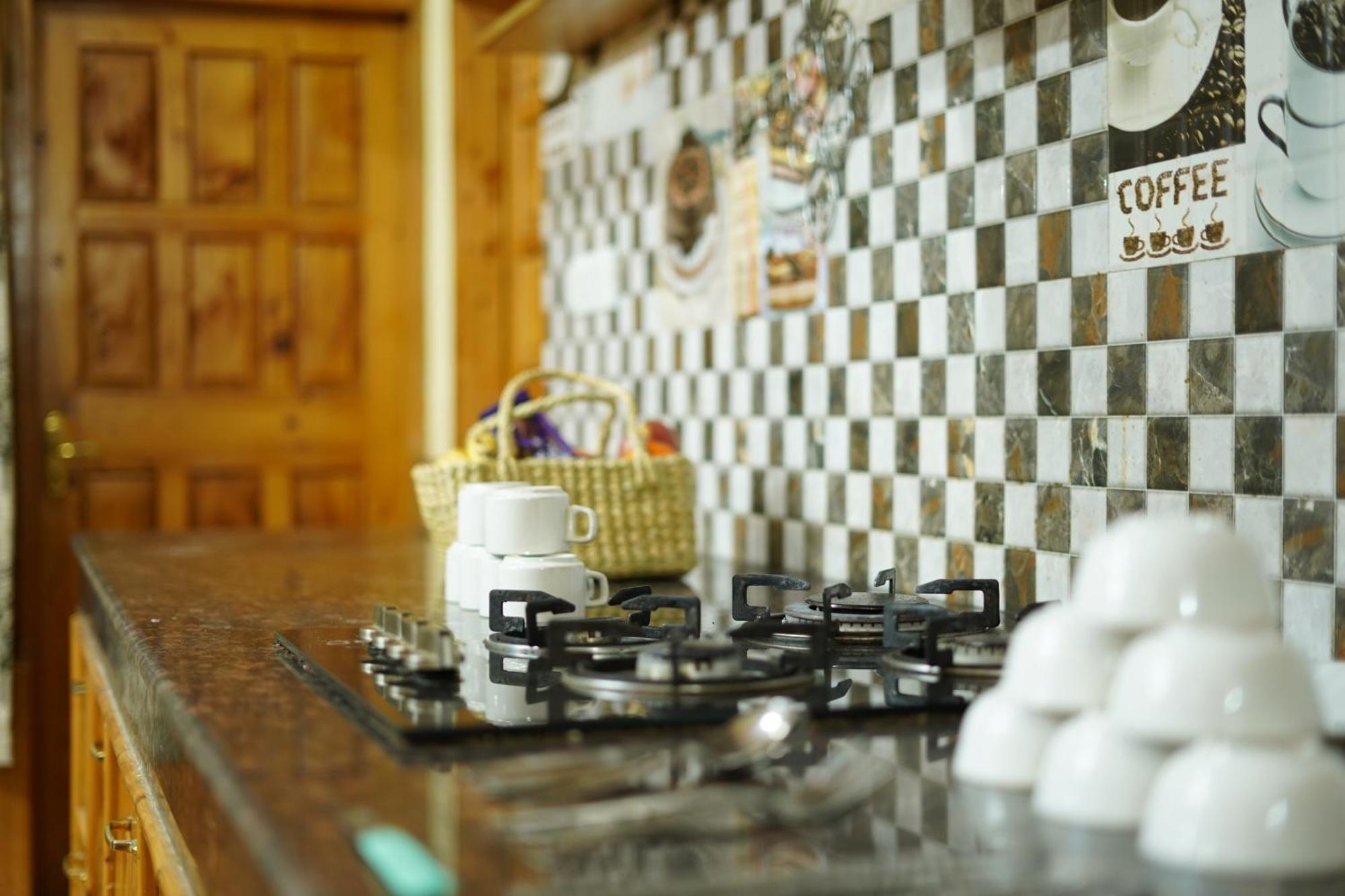 Woods Villa Cottages Manali - 1,2,3,4 Cottages & Villas Available In Manali With Scenic Mountain View ภายนอก รูปภาพ