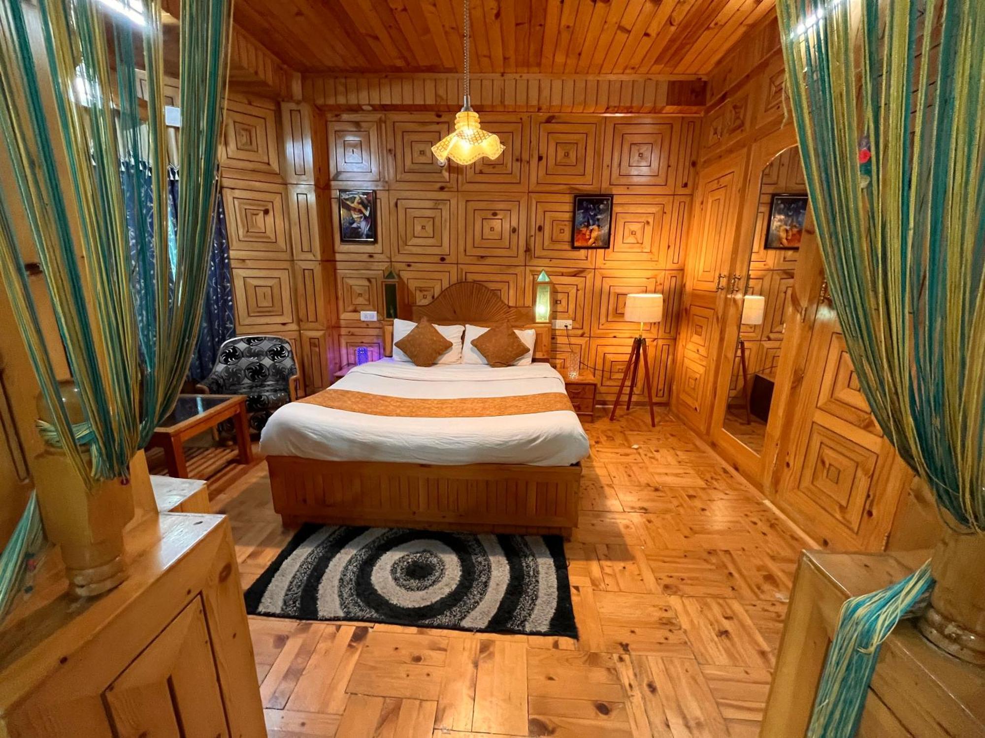 Woods Villa Cottages Manali - 1,2,3,4 Cottages & Villas Available In Manali With Scenic Mountain View ภายนอก รูปภาพ