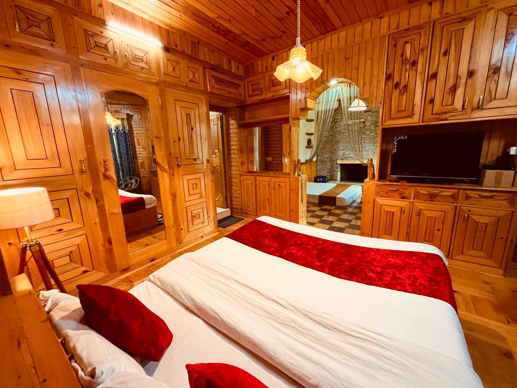 Woods Villa Cottages Manali - 1,2,3,4 Cottages & Villas Available In Manali With Scenic Mountain View ภายนอก รูปภาพ