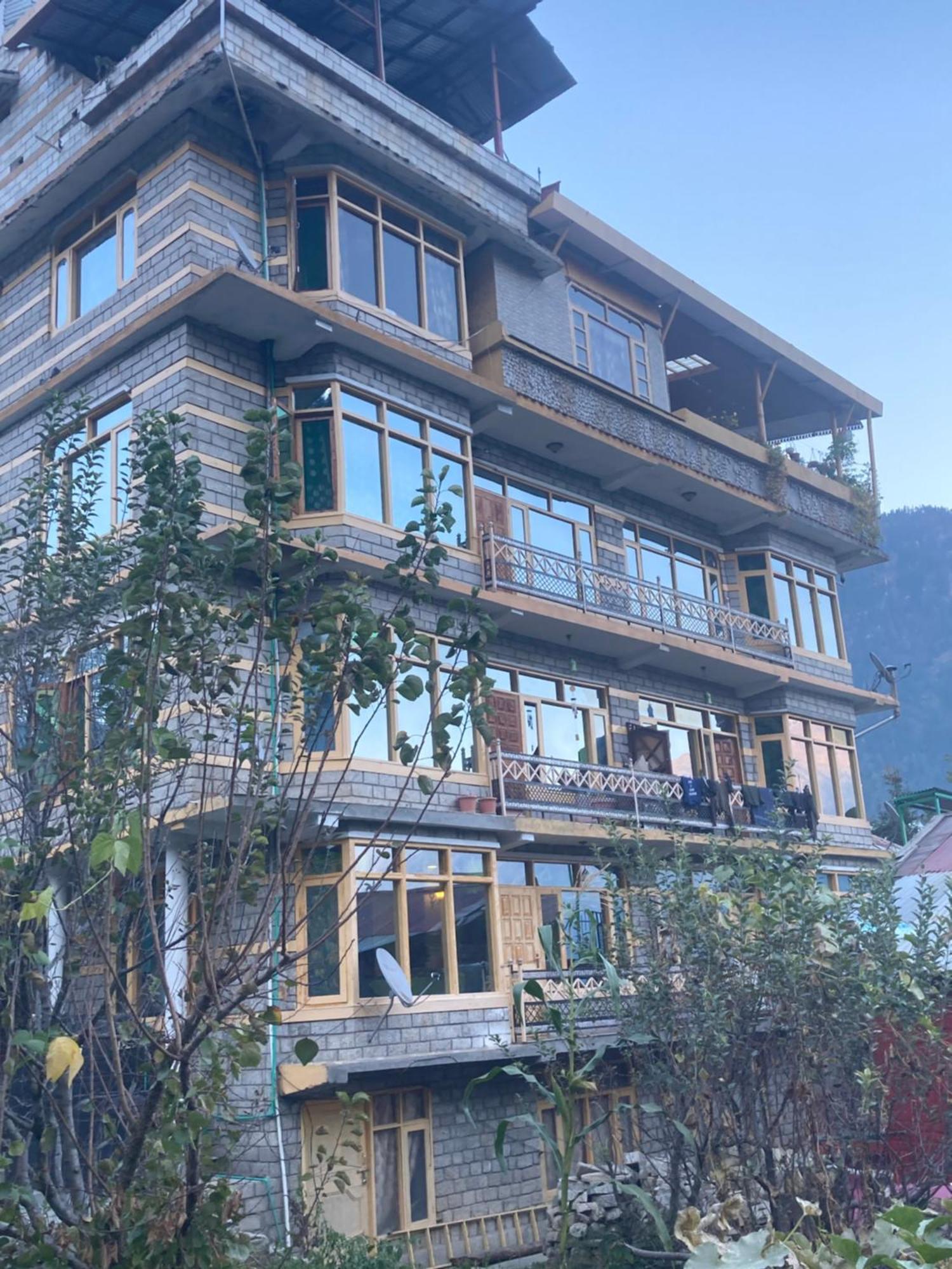 Woods Villa Cottages Manali - 1,2,3,4 Cottages & Villas Available In Manali With Scenic Mountain View ภายนอก รูปภาพ