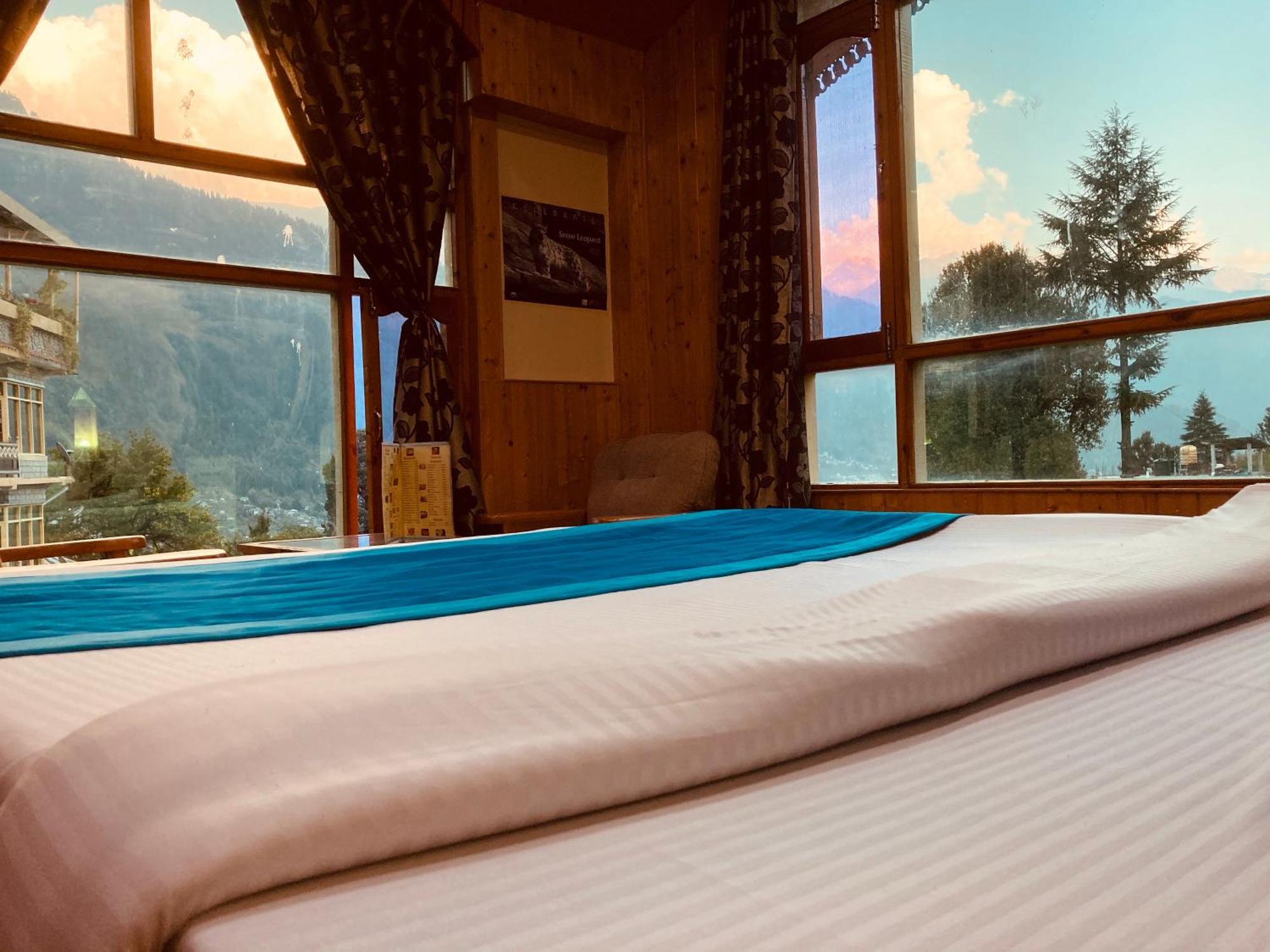 Woods Villa Cottages Manali - 1,2,3,4 Cottages & Villas Available In Manali With Scenic Mountain View ภายนอก รูปภาพ