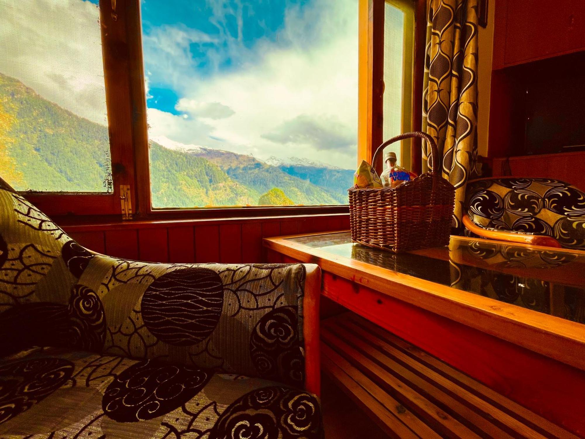 Woods Villa Cottages Manali - 1,2,3,4 Cottages & Villas Available In Manali With Scenic Mountain View ภายนอก รูปภาพ