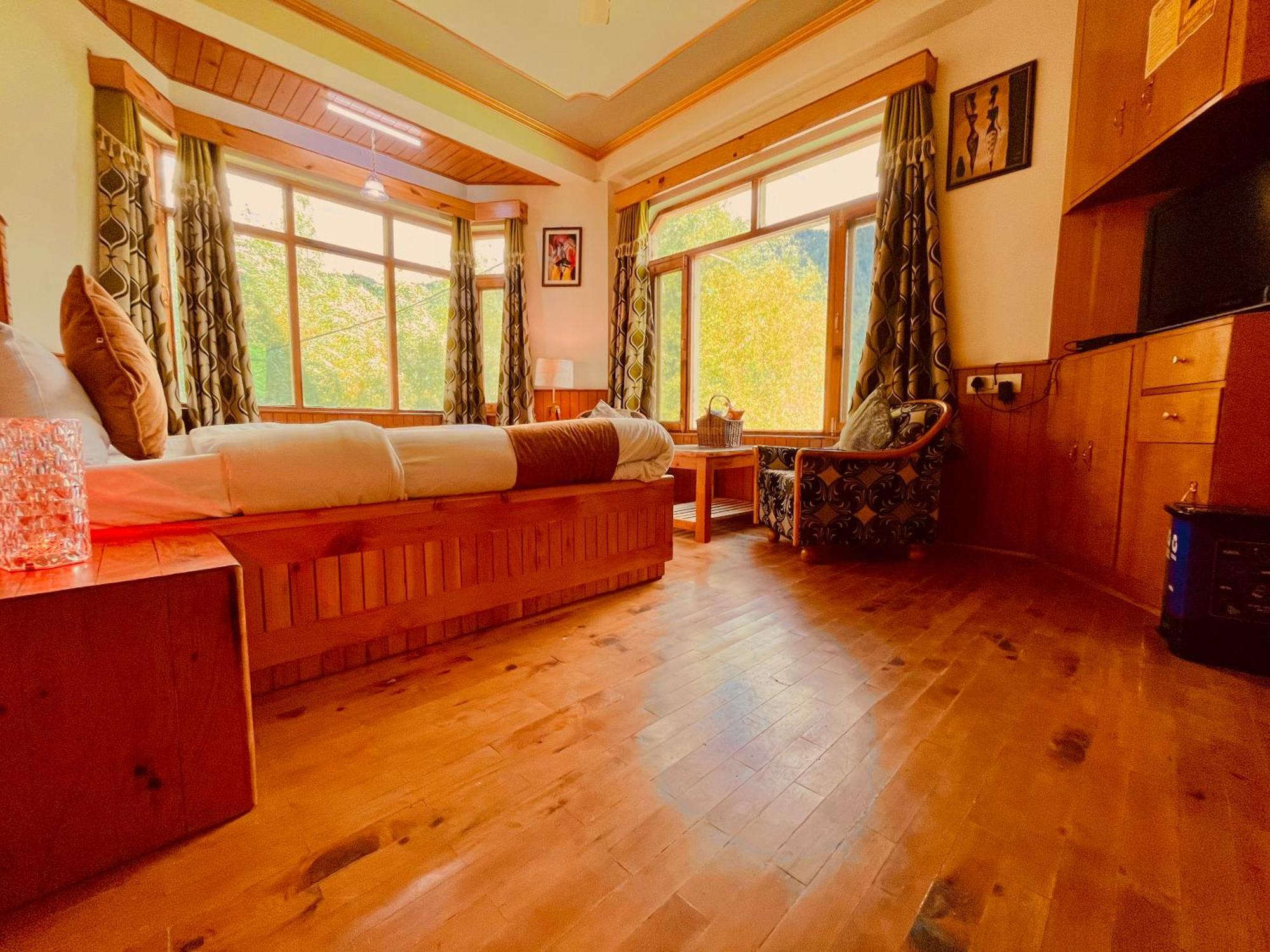 Woods Villa Cottages Manali - 1,2,3,4 Cottages & Villas Available In Manali With Scenic Mountain View ภายนอก รูปภาพ